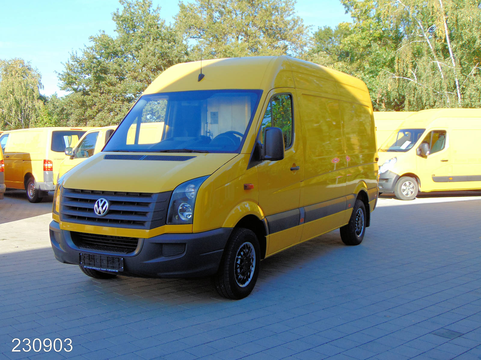 VW CRAFTER 35 2.0 TDI, Interne Nummer: 230903