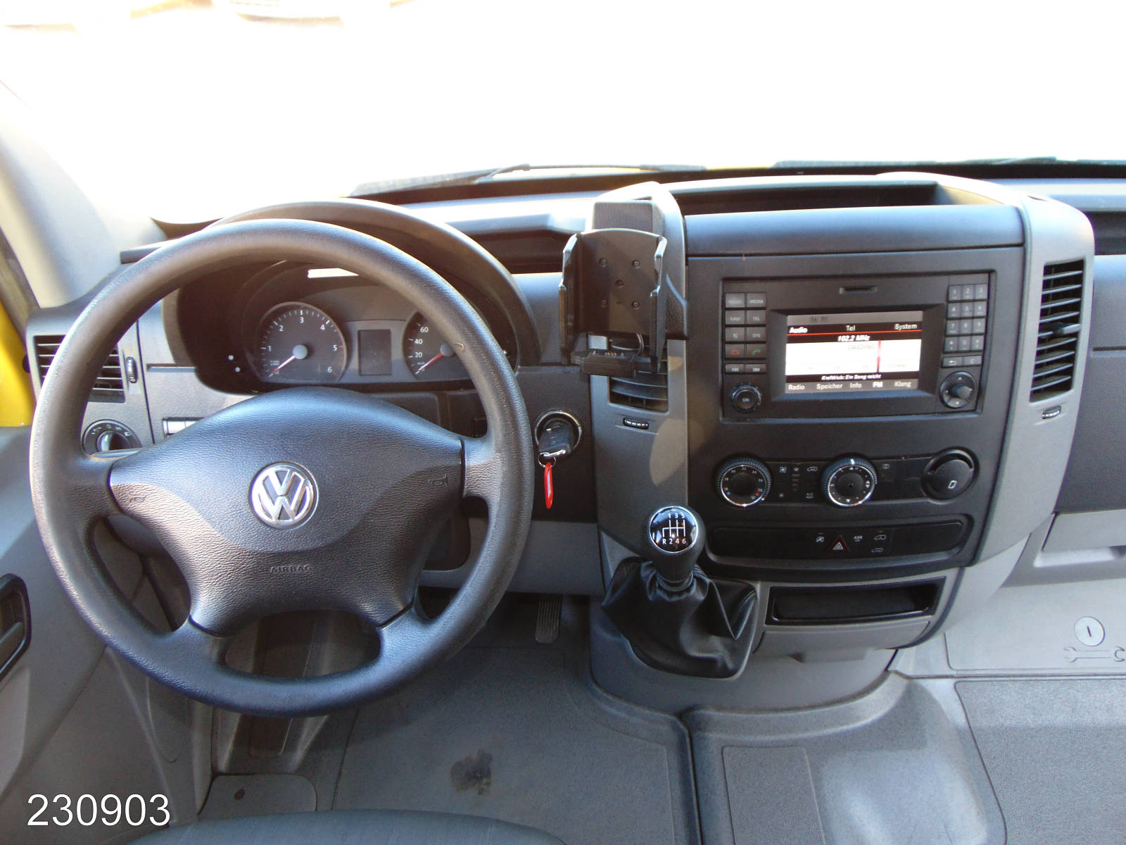 VW Crafter 35 2.0 TDI Regalsystem-Klima-Kamera, Interne Nummer: 230903 Bild Nr. 4