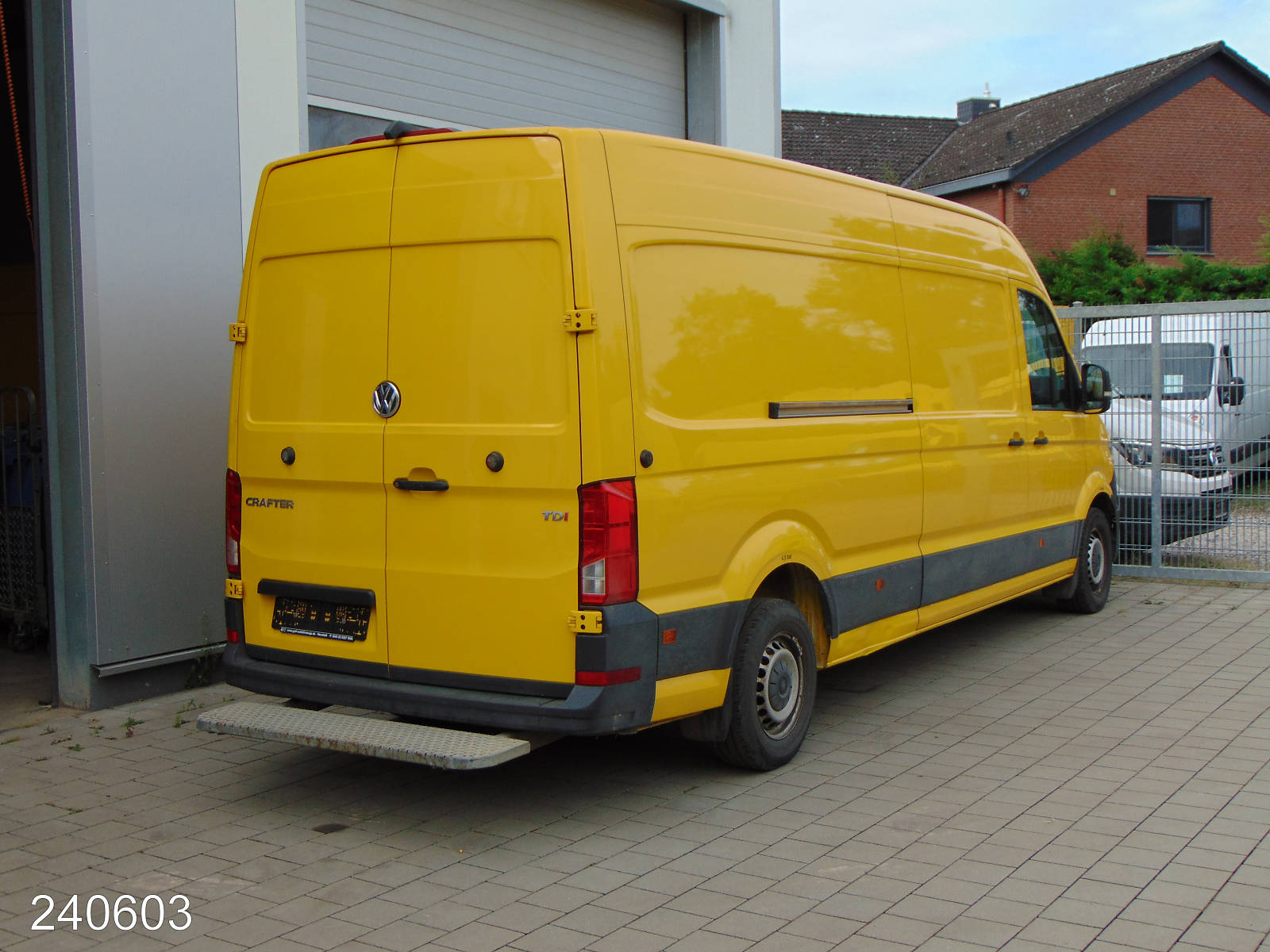 VW Crafter 35 2.0 TDI Maxi Regalsystem-Klima-Kamera, Interne Nummer: 240603 Bild Nr. 2