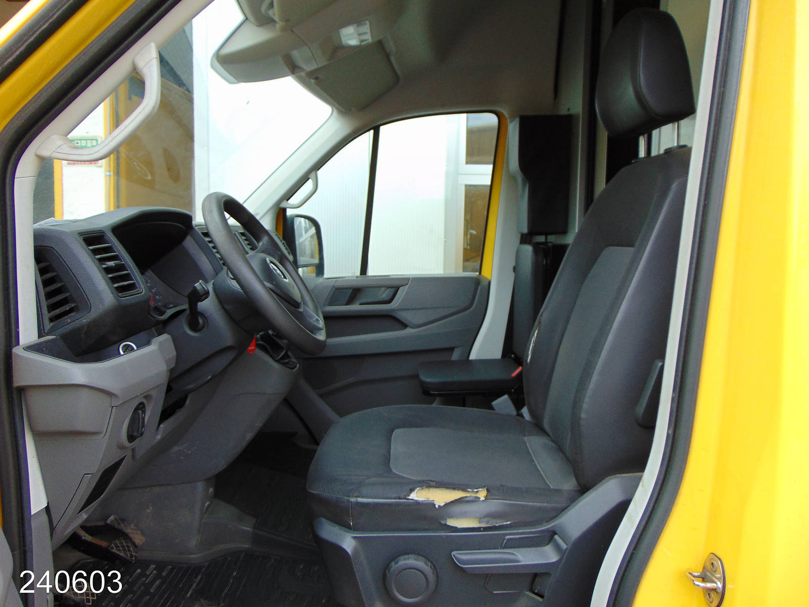 VW Crafter 35 2.0 TDI Maxi Regalsystem-Klima-Kamera, Interne Nummer: 240603 Bild Nr. 3