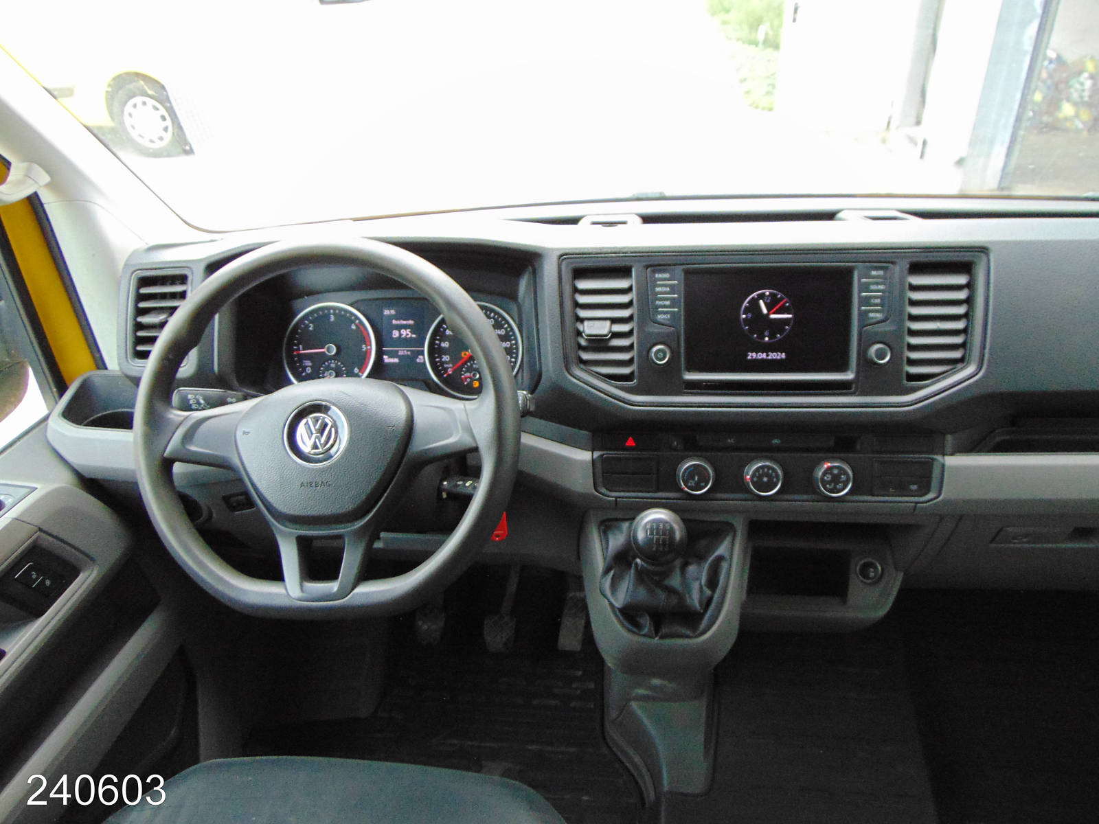 VW Crafter 35 2.0 TDI Maxi Regalsystem-Klima-Kamera, Interne Nummer: 240603 Bild Nr. 4