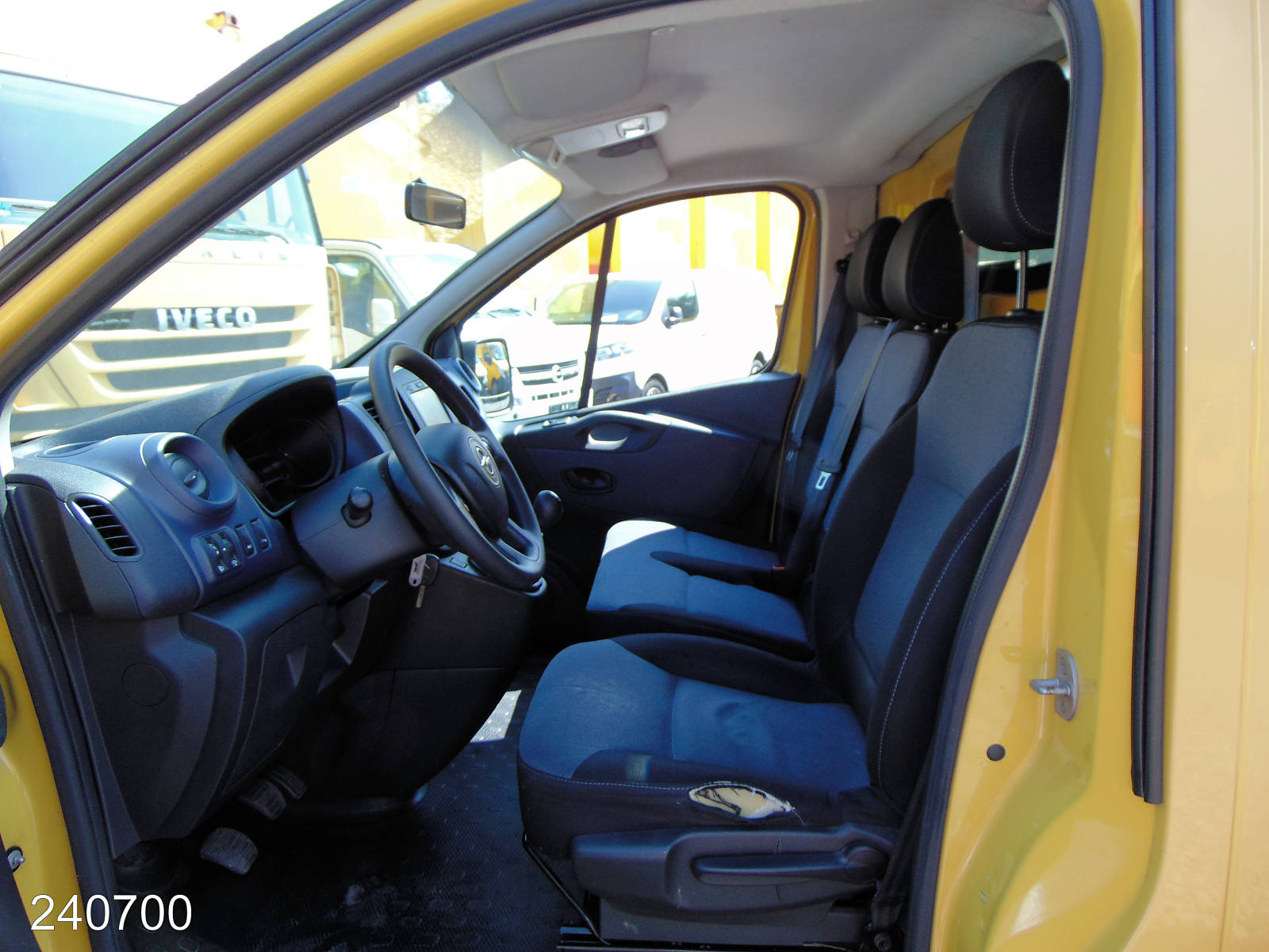 Opel Vivaro 1.6 CDTI BiTurbo L2 AHK-Bott-Klima-Navi, Interne Nummer: 240700 Bild Nr. 3