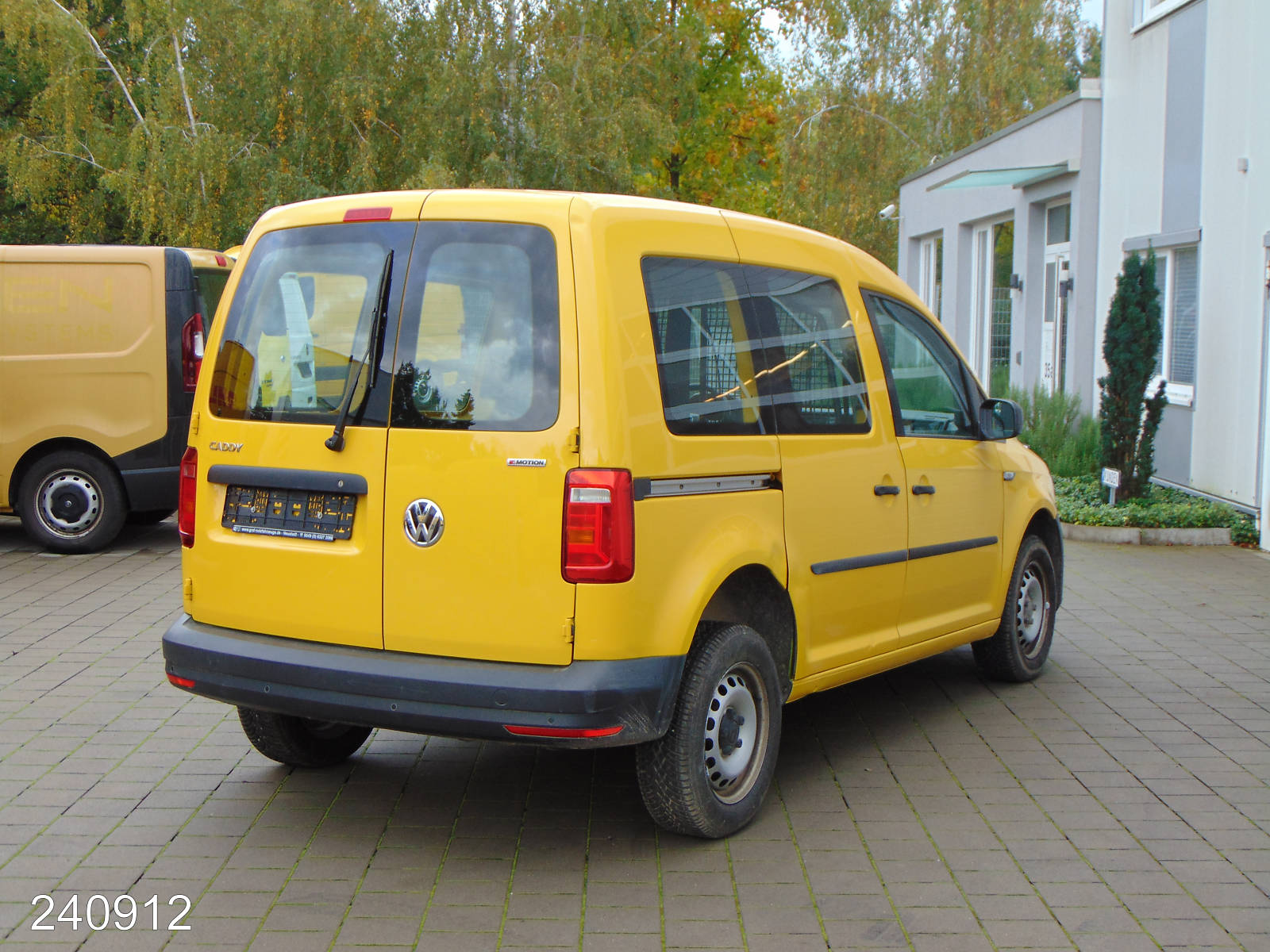 VW Caddy 2.0 TDI 4Motion 2x Schiebetür-HFT, Interne Nummer: 240912 Bild Nr. 2