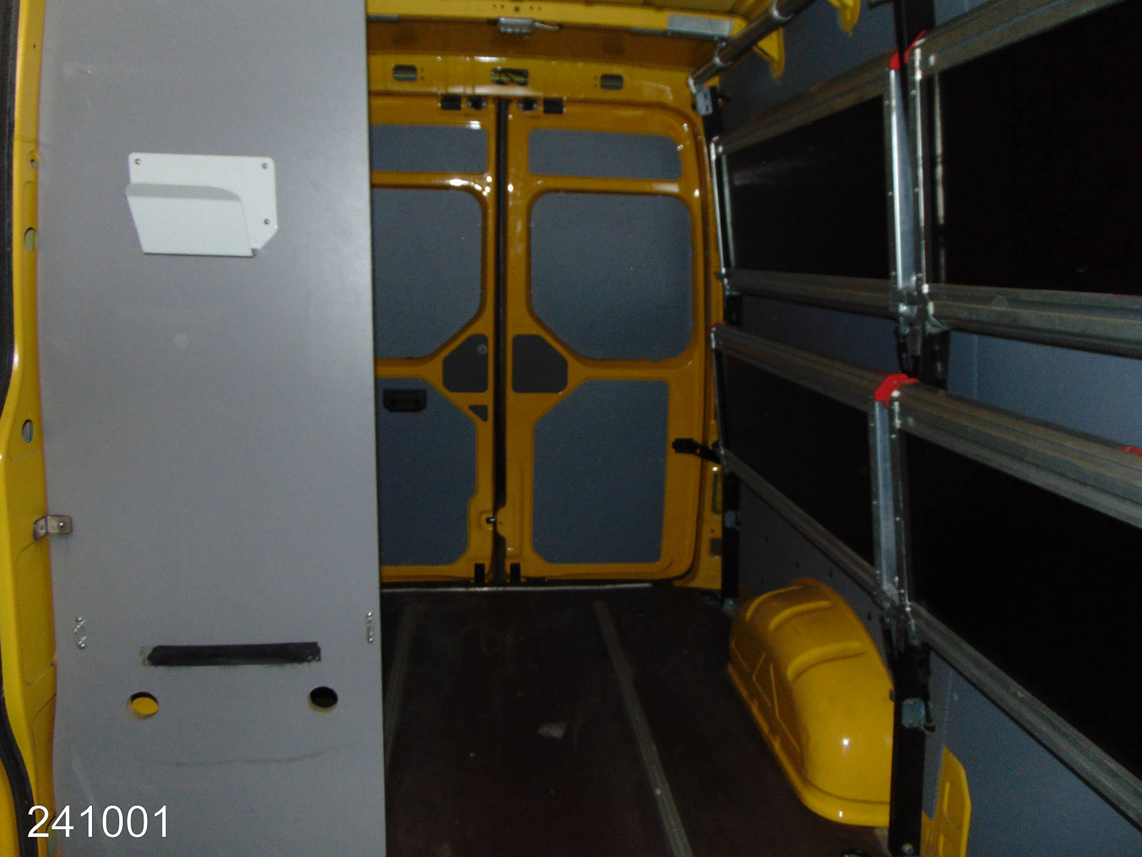 VW Crafter 35 2.0 TDI DSG Regalsystem-Klima-Kamera, Interne Nummer: 241001 Bild Nr. 9