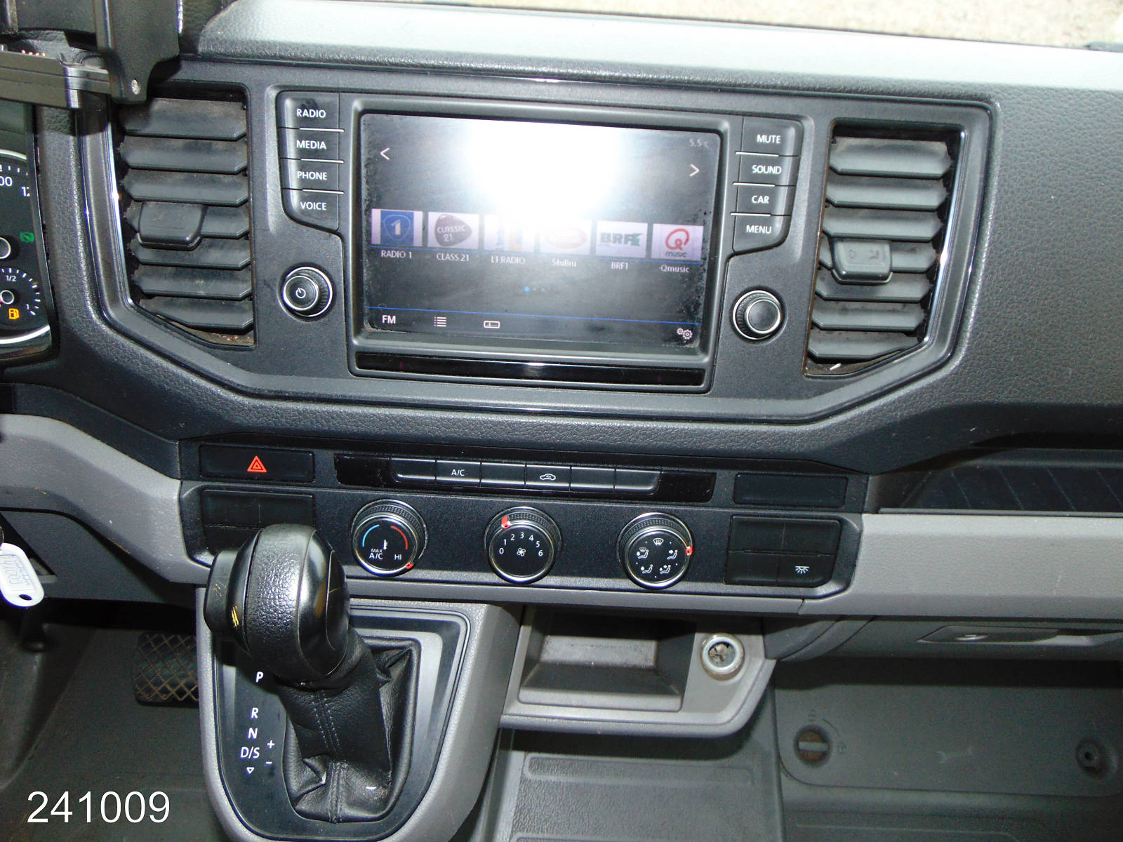 VW Crafter 35 2.0 TDI DSG Regalsystem-Klima-Kamera, Interne Nummer: 241009 Bild Nr. 6