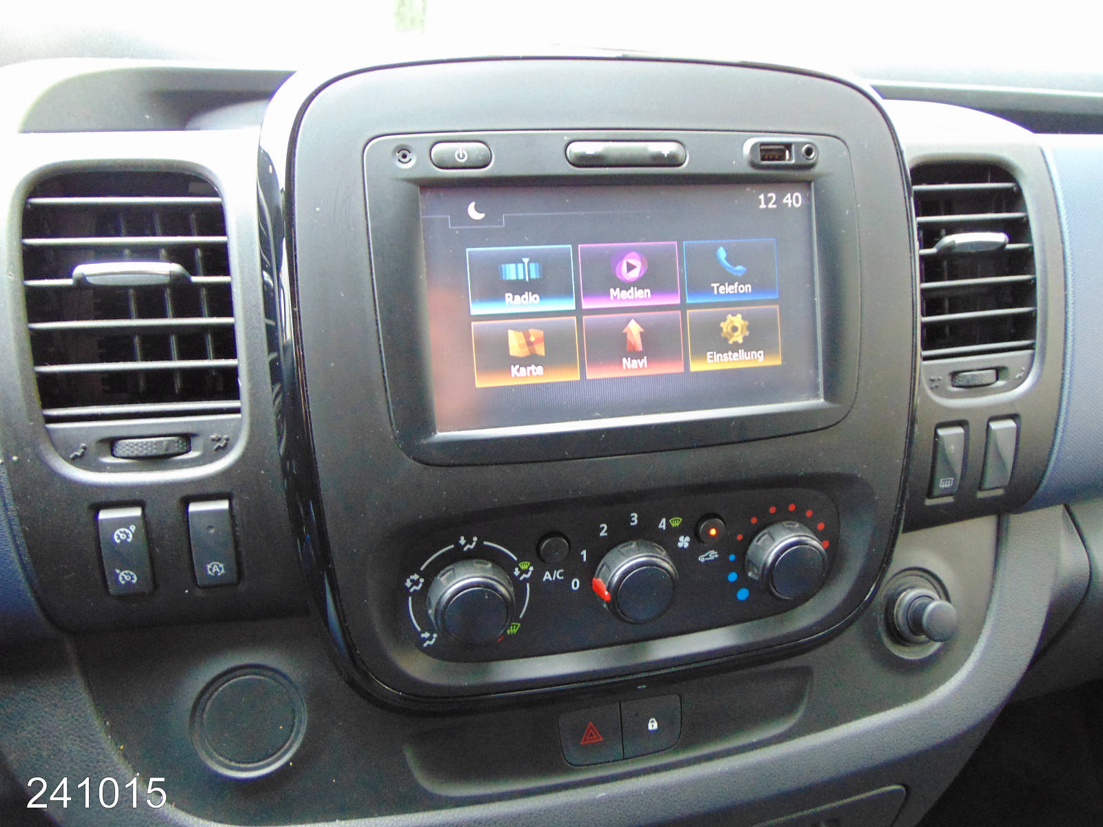 Opel Vivaro 1.6 CDTI L2 AHK-Bott-Klima-Navi, Interne Nummer: 241015 Bild Nr. 6