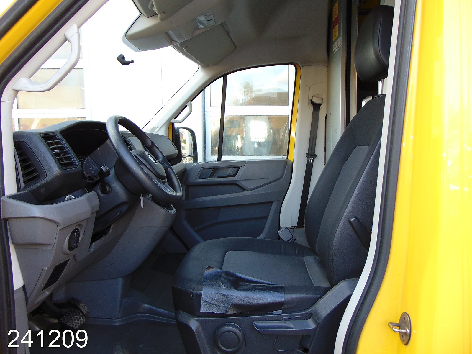 VW Crafter 35 2.0 TDI DSG Regalsystem-Klima-Kamera, Interne Nummer: 241209 Bild Nr. 2