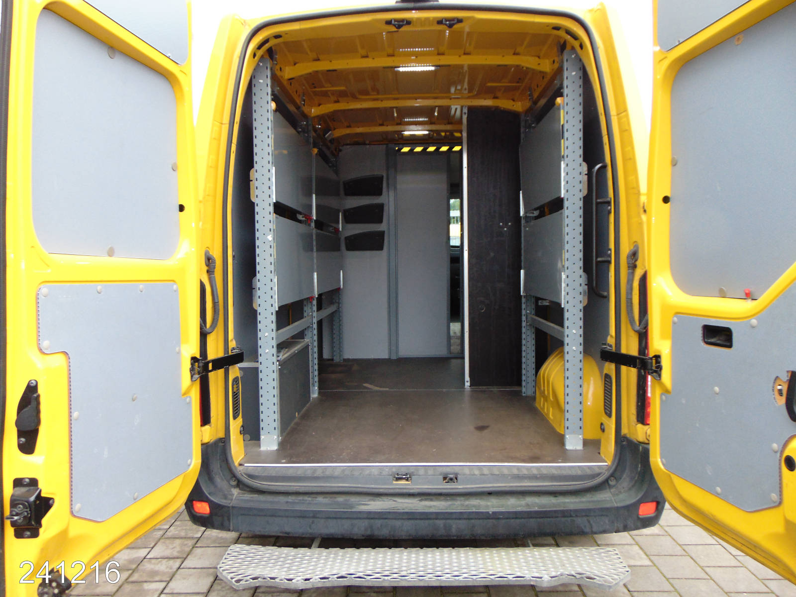 Renault Master 2.3 dCi 145 L2H2 Regalsystem-Klima-Kamera, Interne Nummer: 241216 Bild Nr. 9