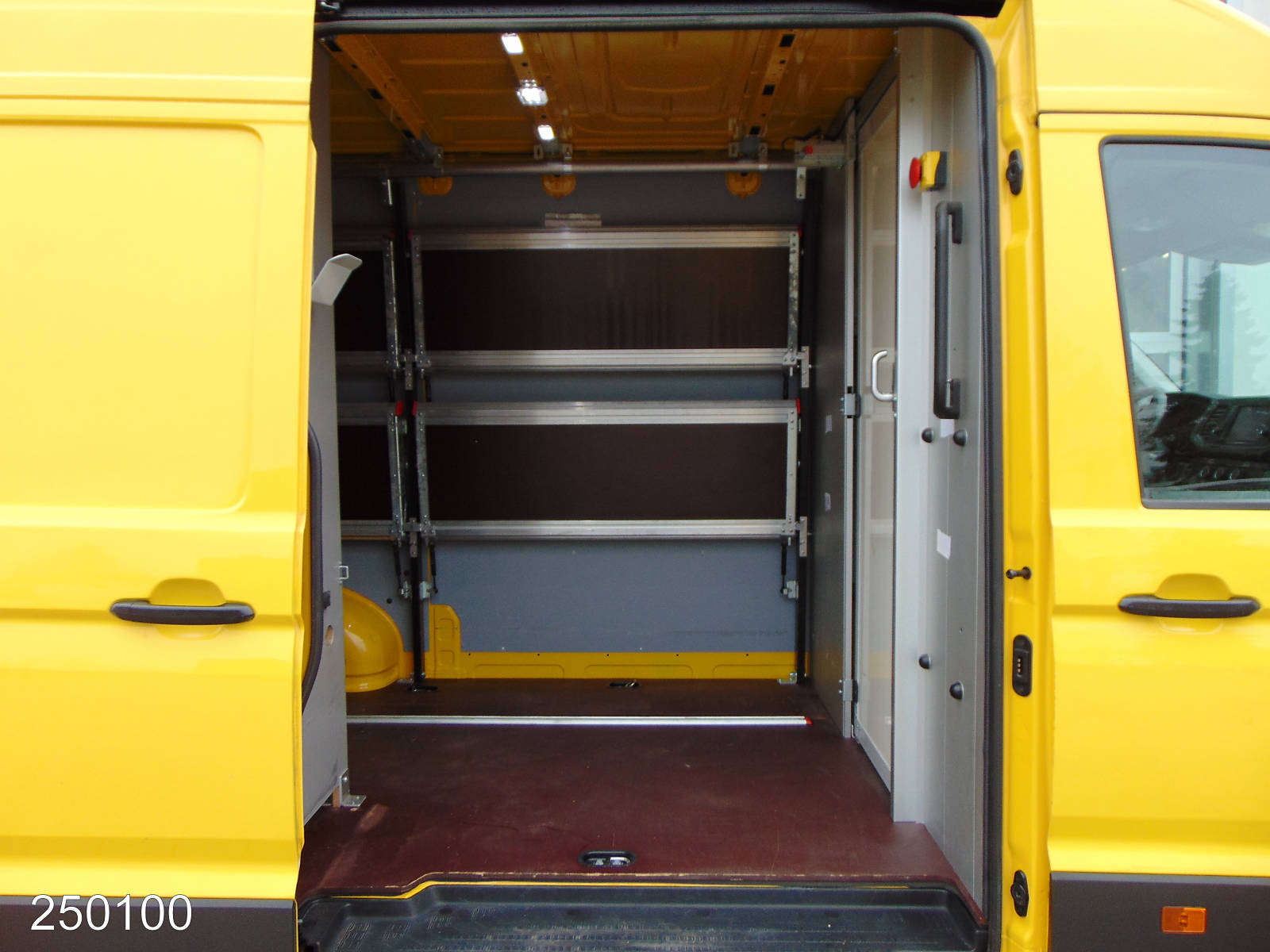 VW Crafter 35 2.0 TDI Regalsystem-Klima-Kamera, Interne Nummer: 250100 Bild Nr. 11