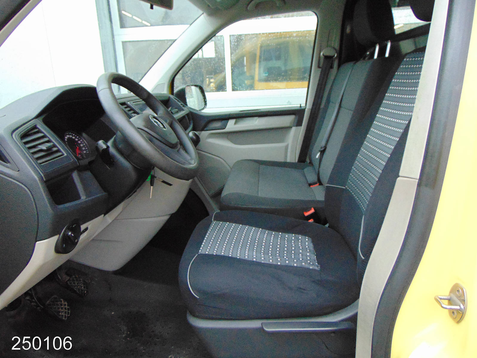 VW T6 Transporter 4Motion AHK-Klima-Navi-BOTT, Interne Nummer: 250106 Bild Nr. 3