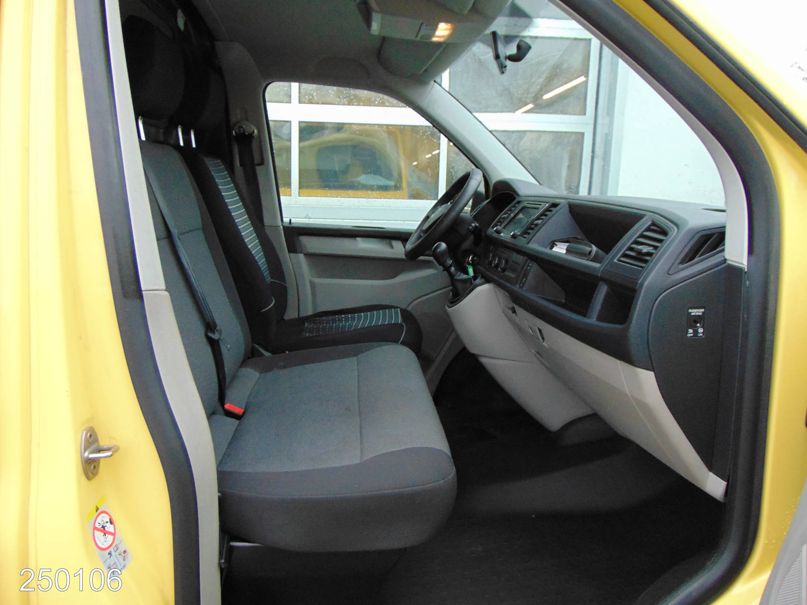 VW T6 Transporter 4Motion AHK-Klima-Navi-BOTT, Interne Nummer: 250106 Bild Nr. 8