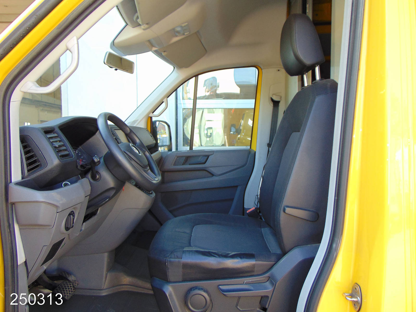VW Crafter 35 2.0 TDI DSG Regalsystem-Klima-Kamera, Interne Nummer: 250313 Bild Nr. 3