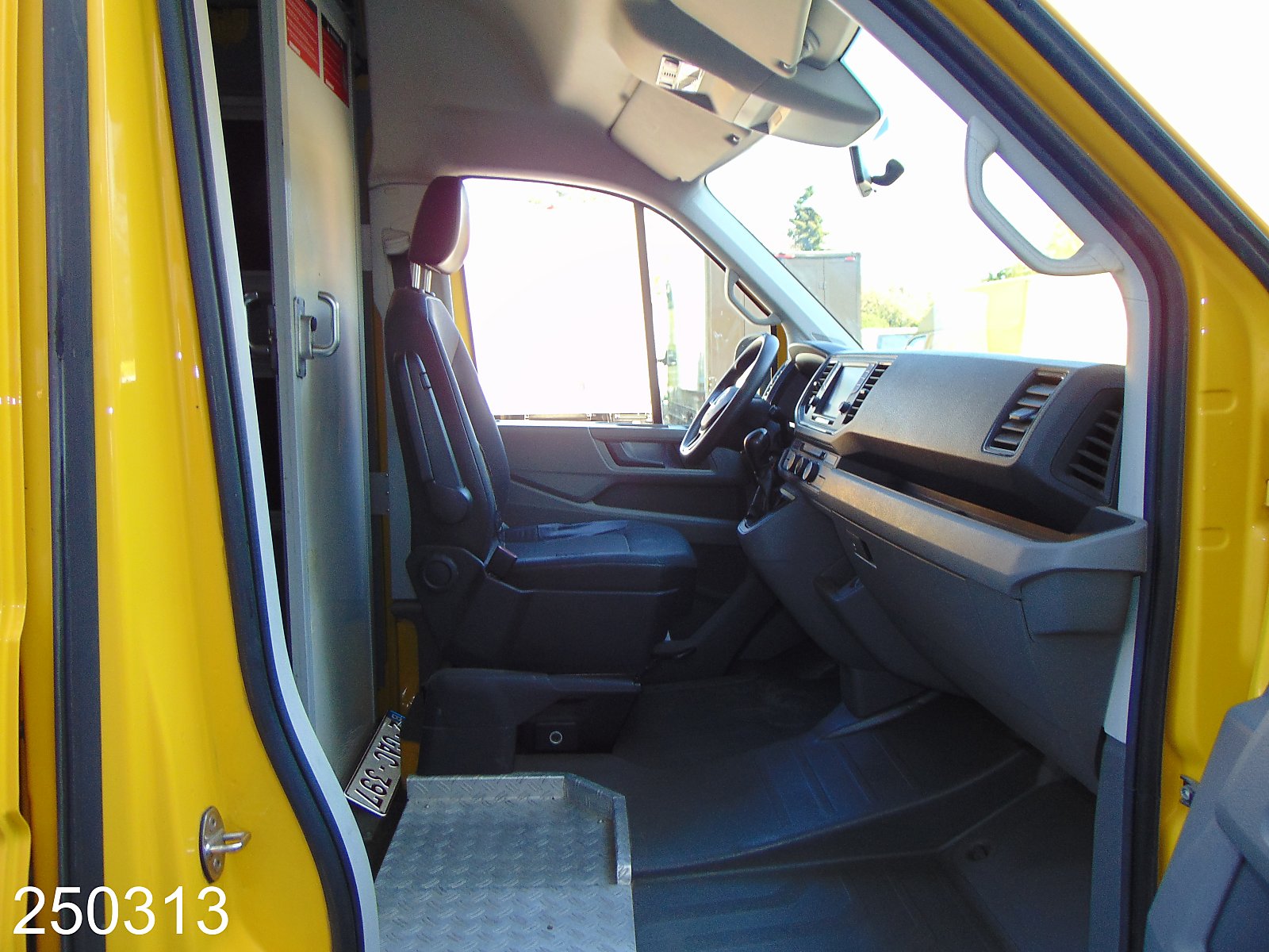 VW Crafter 35 2.0 TDI DSG Regalsystem-Klima-Kamera, Interne Nummer: 250313 Bild Nr. 4