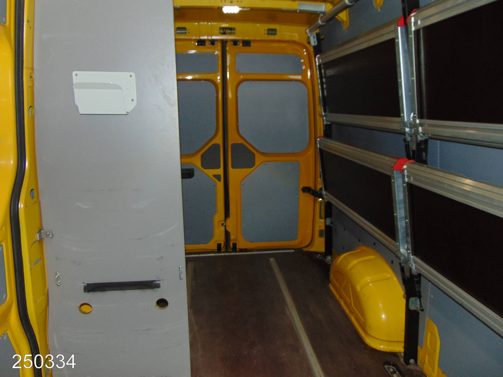 VW Crafter 35 2.0 TDI DSG Regalsystem-Klima-Kamera, Interne Nummer: 250334 Bild Nr. 9
