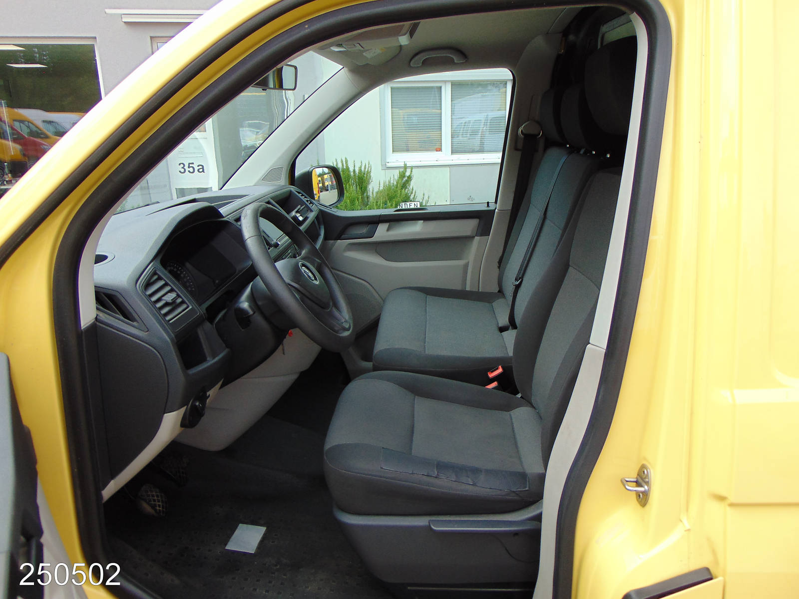 VW T6 Transporter 2.0 TDI 4Motion AHK-Klima-Navi-BOTT, Interne Nummer: 250502 Bild Nr. 3