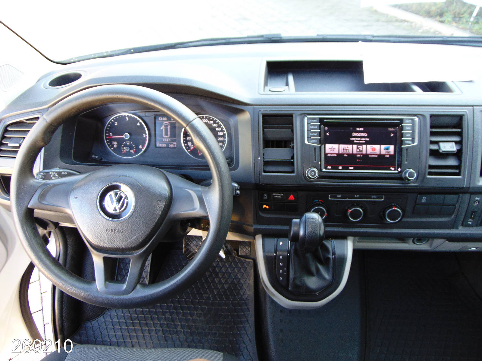 VW T6 Transporter 2.0 TDI 4Motion DSG Klima-Kamera-Navi, Interne Nummer: 260210 Bild Nr. 4
