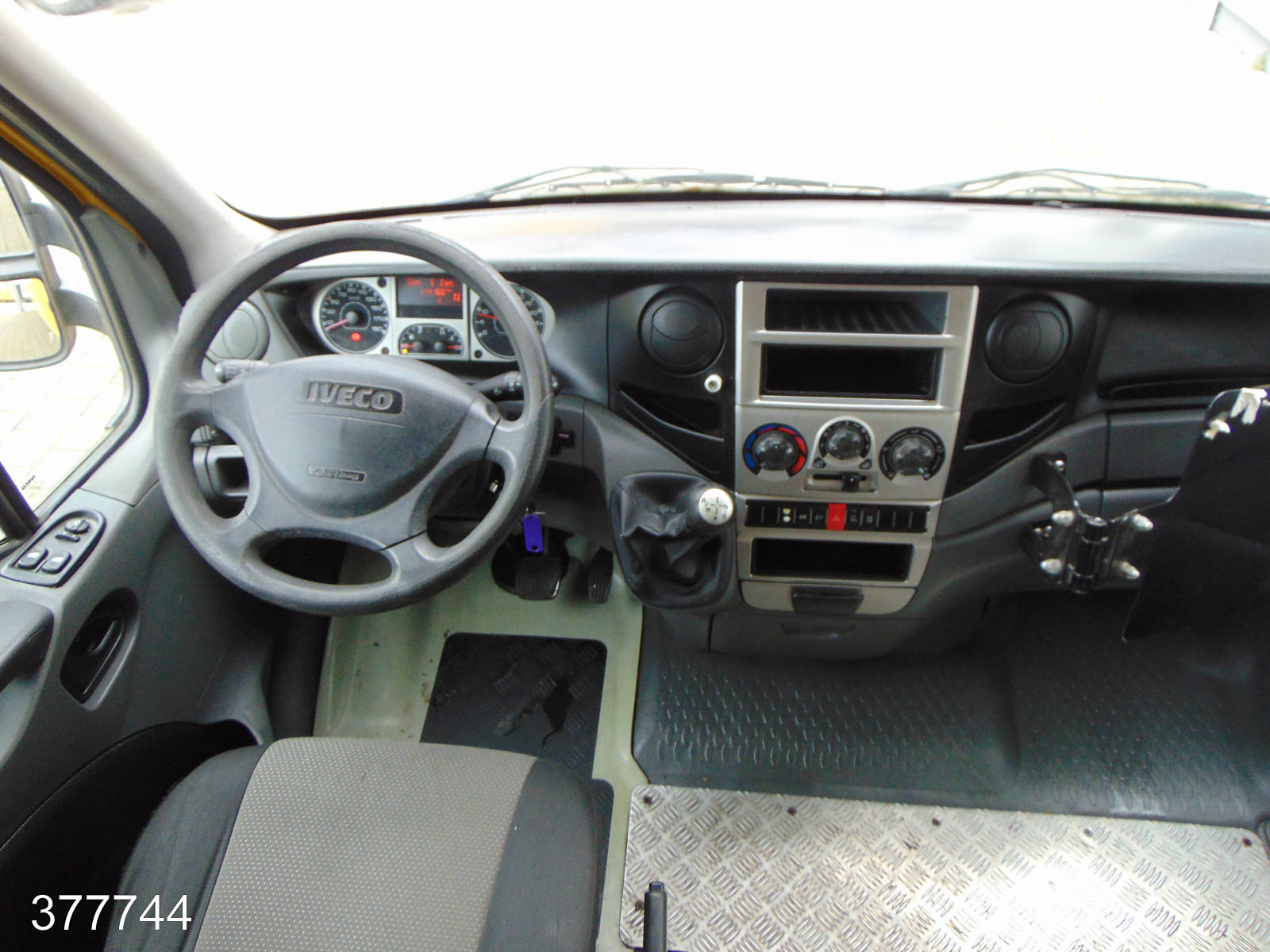 Iveco Daily 35 S 11 A / P Maxi Postkoffer Regalsystem, Interne Nummer: 377744 Bild Nr. 4
