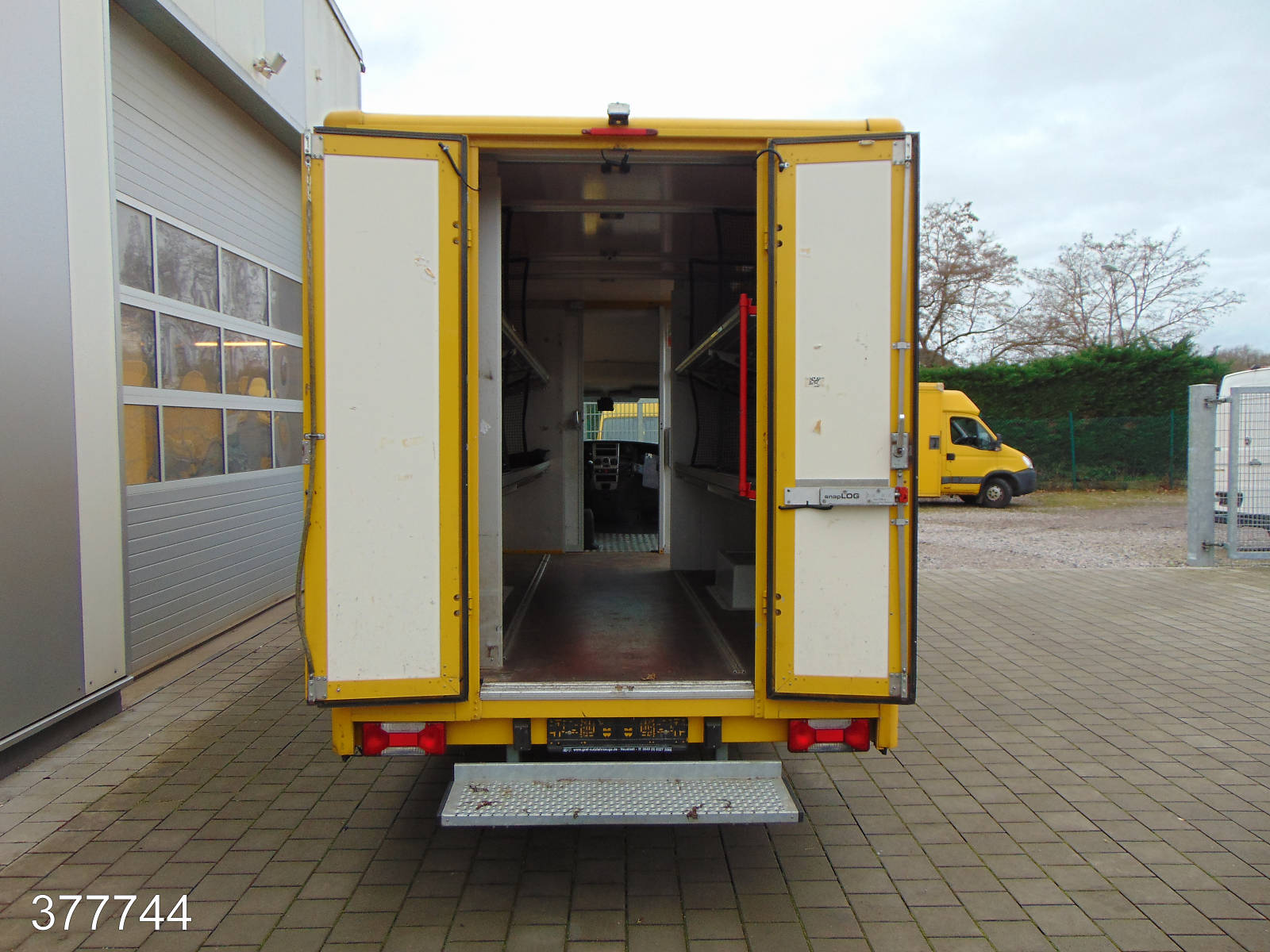 Iveco Daily 35 S 11 A / P Maxi Postkoffer Regalsystem, Interne Nummer: 377744 Bild Nr. 10