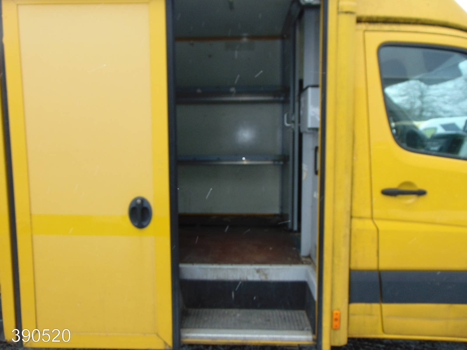 Mercedes Sprinter 310 CDI Maxi Kamera-Regalsystem, Interne Nummer: 390520 Bild Nr. 10