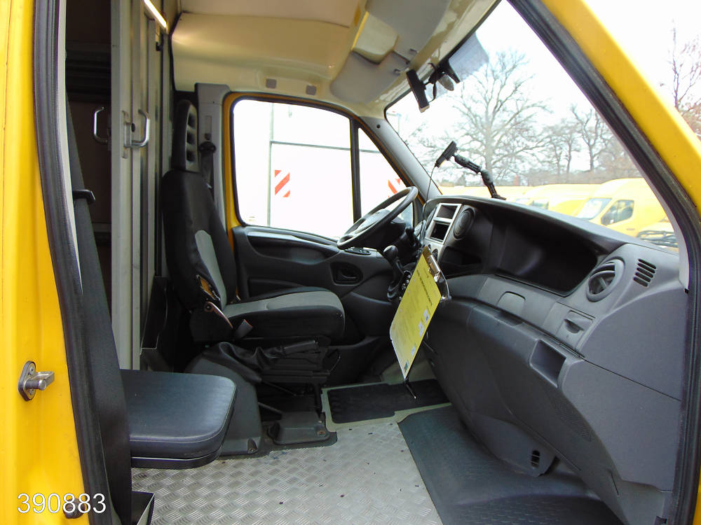 Iveco Daily 35 S 11 A / P Maxi Postkoffer Regalsystem, Interne Nummer: 390883 Bild Nr. 9