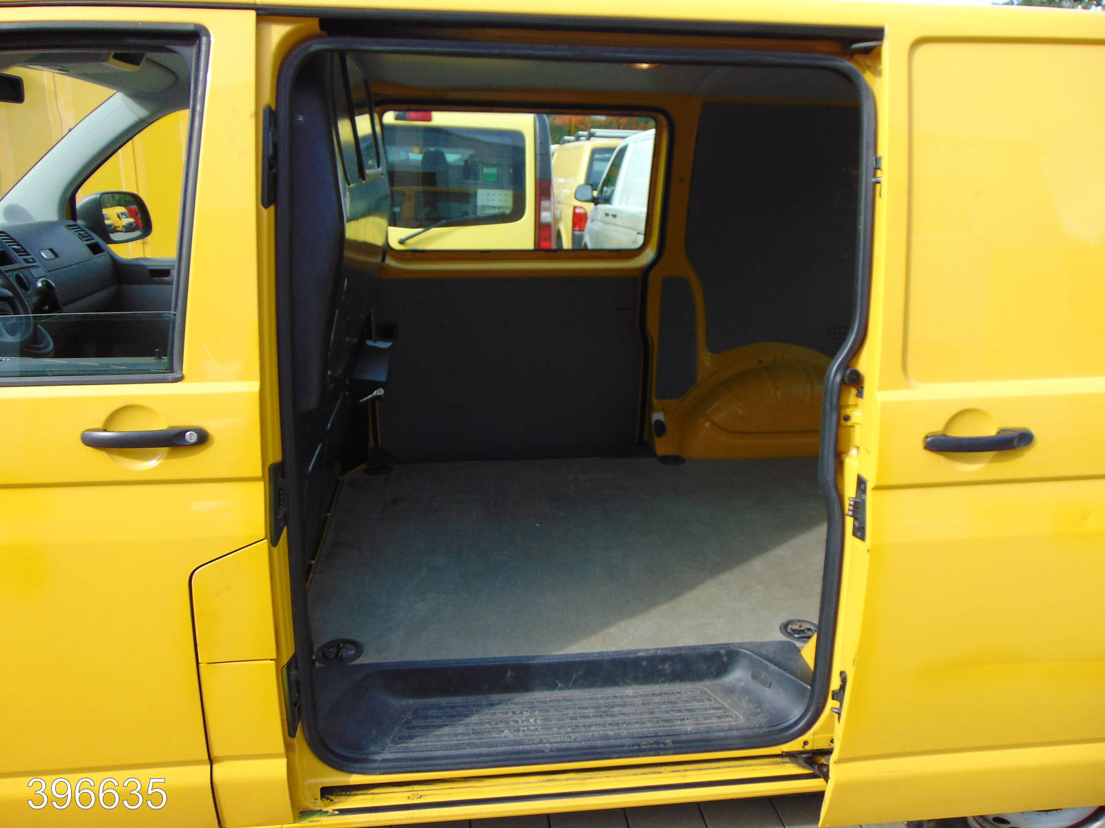 VW T5 Transporter 2.0 TDI 2x Schiebetür-3 Sitzer, Interne Nummer: 396635 Bild Nr. 9